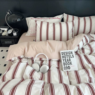 Retro Red Stripe Duvet Cover Set   All Seasons