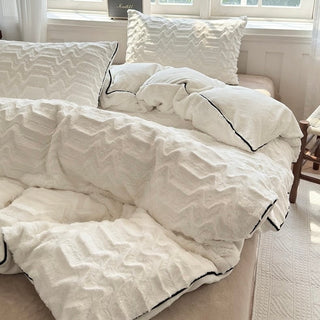Faux Fur Wave Piping Winter Duvet Cover Set