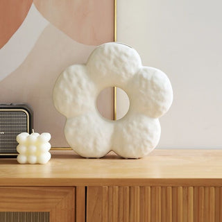 Flower motif ceramic flower vase