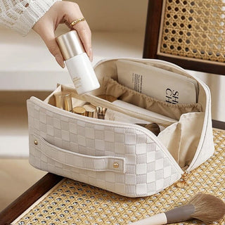 Checkered pattern Large capacity cosmetic storage pouch Travel pouch