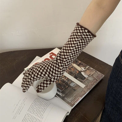 Smartphone Compatible Checkerboard Pattern Long Gloves