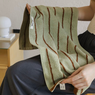 Classic Stripe Face Towel  100% Cotton Hanging Type Combed Cotton