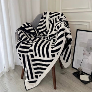 Monochrome Geometric Pattern Soft Blanket 120x160 Lap Blanket