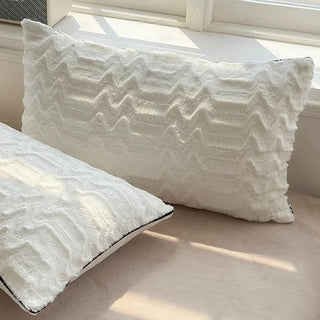 Faux Fur Wave Piping Winter Duvet Cover Set