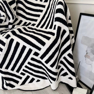 Monochrome Geometric Pattern Soft Blanket 120x160 Lap Blanket
