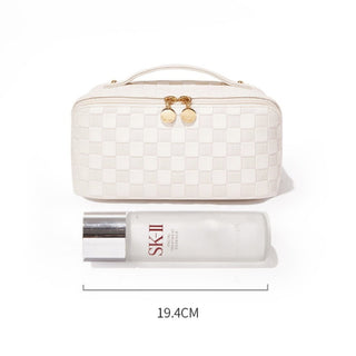 Checkered pattern Large capacity cosmetic storage pouch Travel pouch