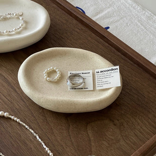 Plump Ceramic Oval Accessory Tray   Small Item Holder Plate Tray