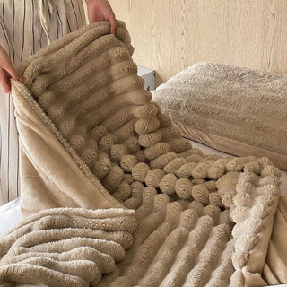 Striped Textured Blanket  150 x 200 cm
