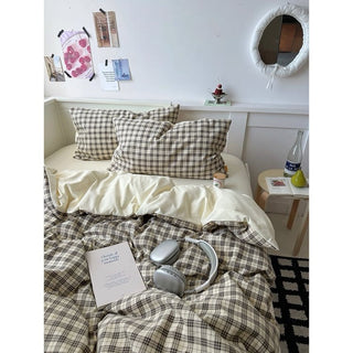 Black and Ivory Check Pattern Duvet Cover Set 2 Sizes  All Seasons