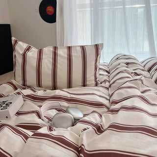 Retro Red Stripe Duvet Cover Set   All Seasons