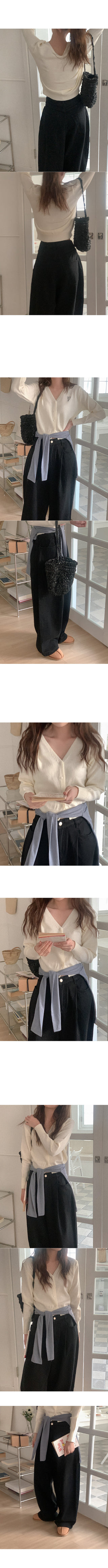 Heart V-neck knit cardigan