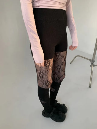 Paisley lace stockings