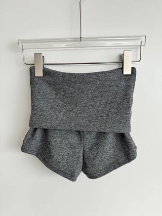 High-waisted micro shorts knit pants