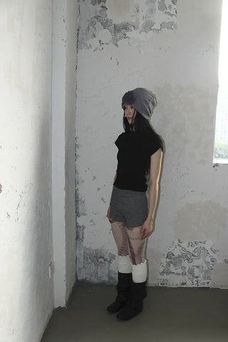 High-waisted micro shorts knit pants