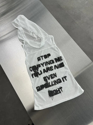 Celly Hood Lettering Sleeveless Nashi