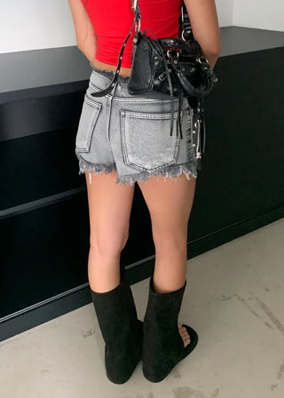 Low-rise denim surgical point shorts