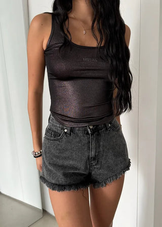 Black high-waist short pants