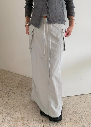 Silhouette Cargo 3D Pocket Nylon Long Skirt