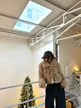 Two-tone collar mink crop fur jacket