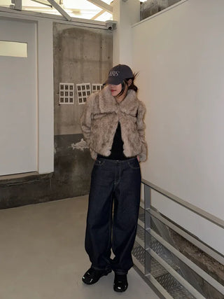 Two-tone collar mink crop fur jacket