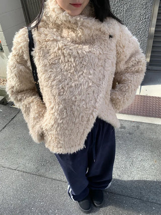 Added brown color🐻 Rumble fleece mustang poggle turtleneck fur jacket
