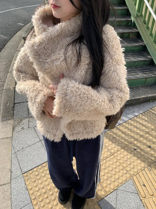 Added brown color🐻 Rumble fleece mustang poggle turtleneck fur jacket