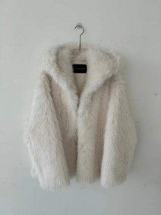 hooded overfit fox fur jacket