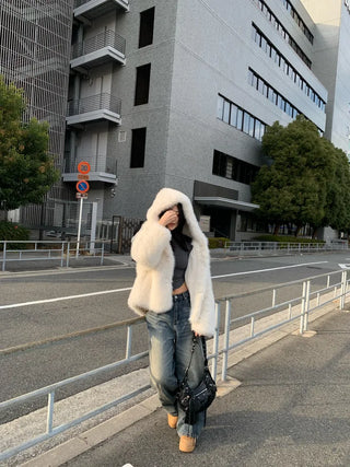 hooded overfit fox fur jacket