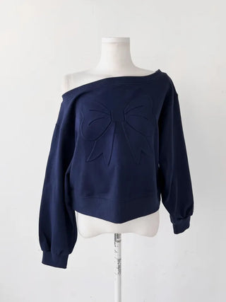 embossed ribbon embroidery one-shoulder off-shoulder man-to-man