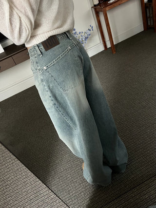 OOTJ/OOT Secret Back Pocket Light Blue Wide Denim Pants Jeans