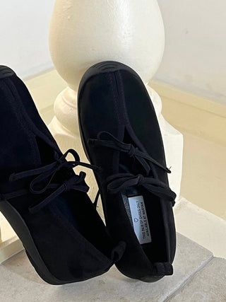 ribbon strap sneakers