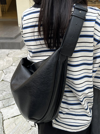 Core Leather Crossbody Big Bag