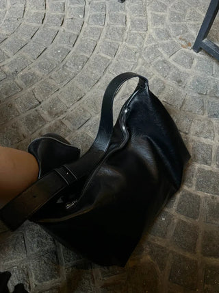 Core Leather Crossbody Big Bag