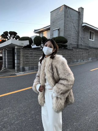 Oversized premium loose-fit fox faux fur jacket