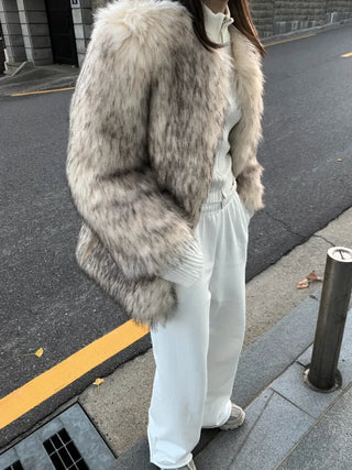 Oversized premium loose-fit fox faux fur jacket