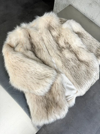 Oversized premium loose-fit fox faux fur jacket