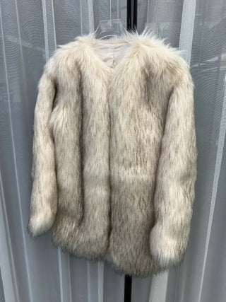 Oversized premium loose-fit fox faux fur jacket