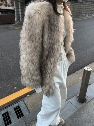 Oversized premium loose-fit fox faux fur jacket