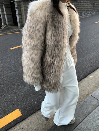 Oversized premium loose-fit fox faux fur jacket