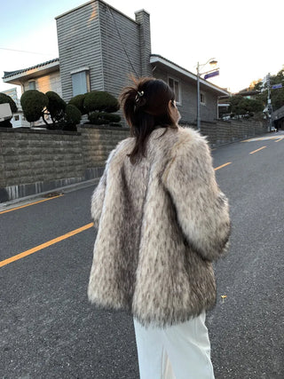 Oversized premium loose-fit fox faux fur jacket