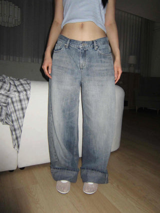 OOTJ/OOT Low-Rise Wide Mid-Cyan Crack Wash Roll-Up Denim Pants