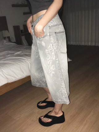 leopard print wide bermuda shorts with 3/4 length denim pants