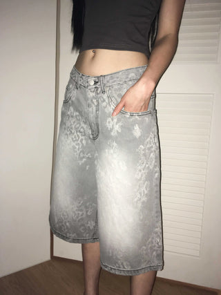 leopard print wide bermuda shorts with 3/4 length denim pants