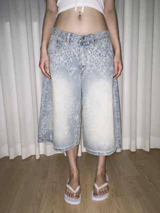 leopard print wide bermuda shorts with 3/4 length denim pants