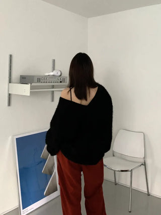 Yeri Boucle Fur V-neck Loose Fit Knit Tee