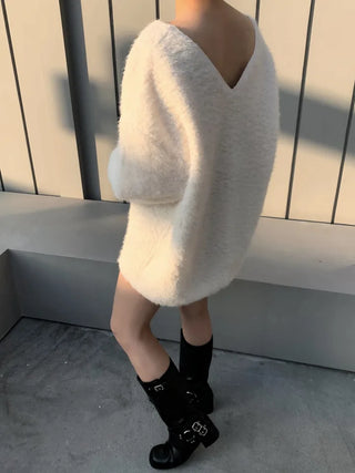 Yeri Boucle Fur V-neck Loose Fit Knit Tee