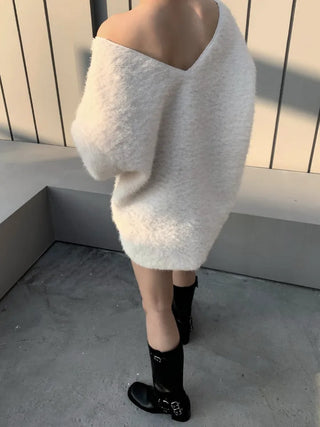 Yeri Boucle Fur V-neck Loose Fit Knit Tee