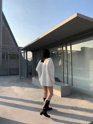 Yeri Boucle Fur V-neck Loose Fit Knit Tee