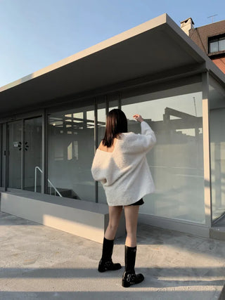 Yeri Boucle Fur V-neck Loose Fit Knit Tee