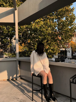 Yeri Boucle Fur V-neck Loose Fit Knit Tee